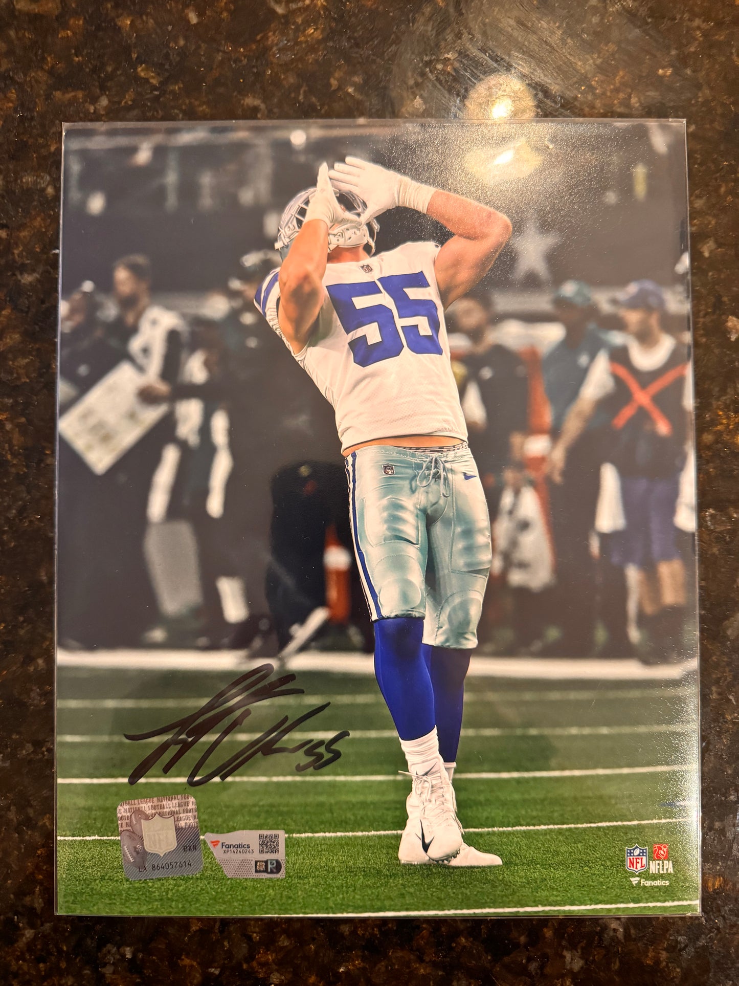 Leighton Vander Esch Dallas Cowboys Signed Photo
