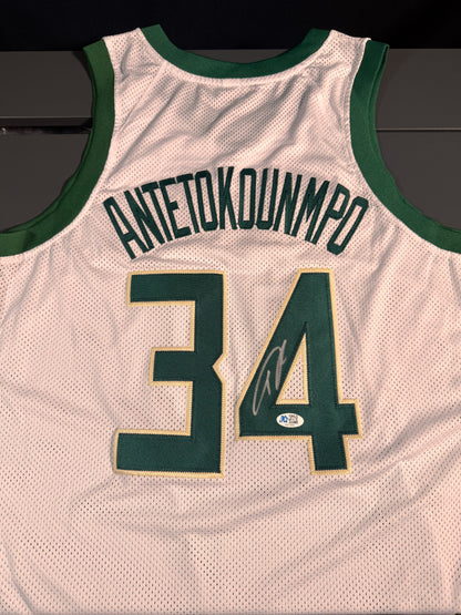 Giannis Antetokunmpo Milwaukee Bucks Signed Jersey